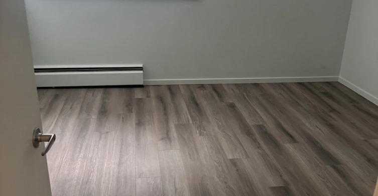404 East 8th Avenue, Vancouver, BC, V5T 1S5 - 4