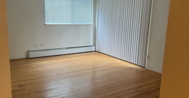 404 East 8th Avenue, Vancouver, BC, V5T 1S5