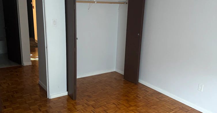 404 East 8th Avenue, Vancouver, BC, V5T 1S5 - 4