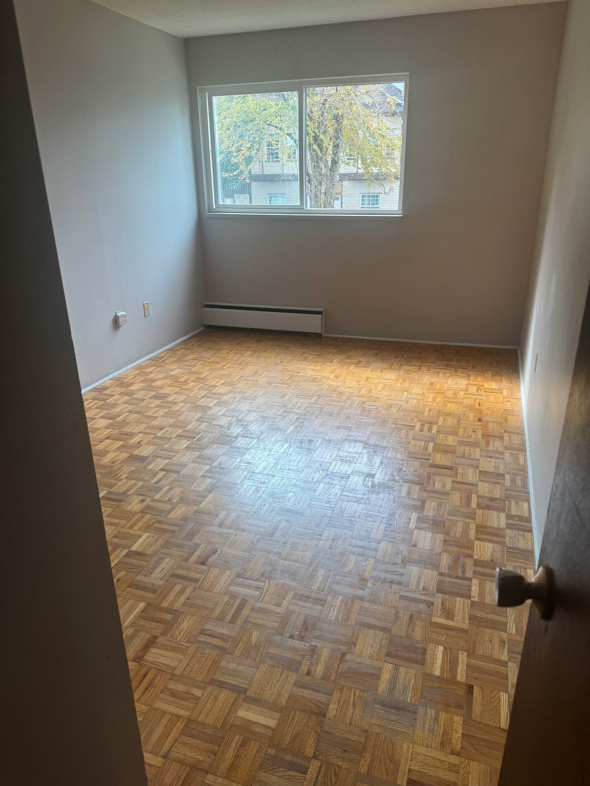 211-404 East 8th Avenue, Vancouver, BC, V5T 1S5 - 3