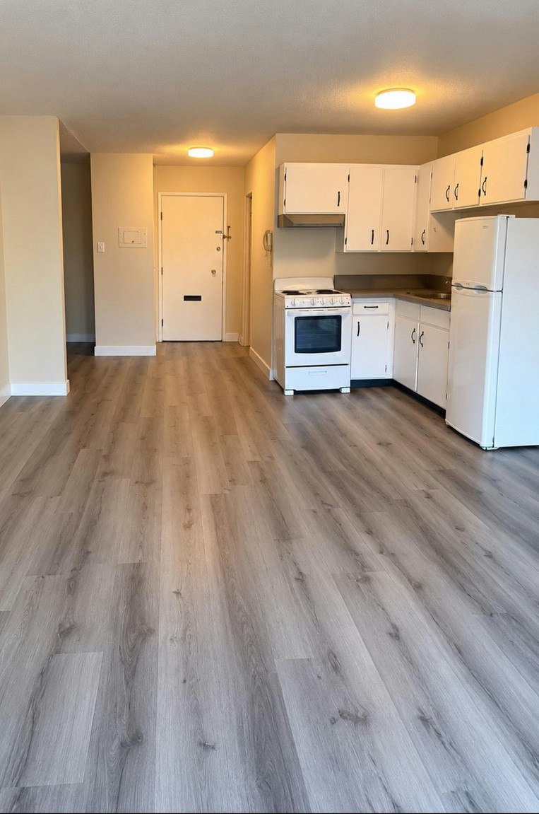 308-404 East 8th Avenue, Vancouver, BC, V5T 1S5 - 2