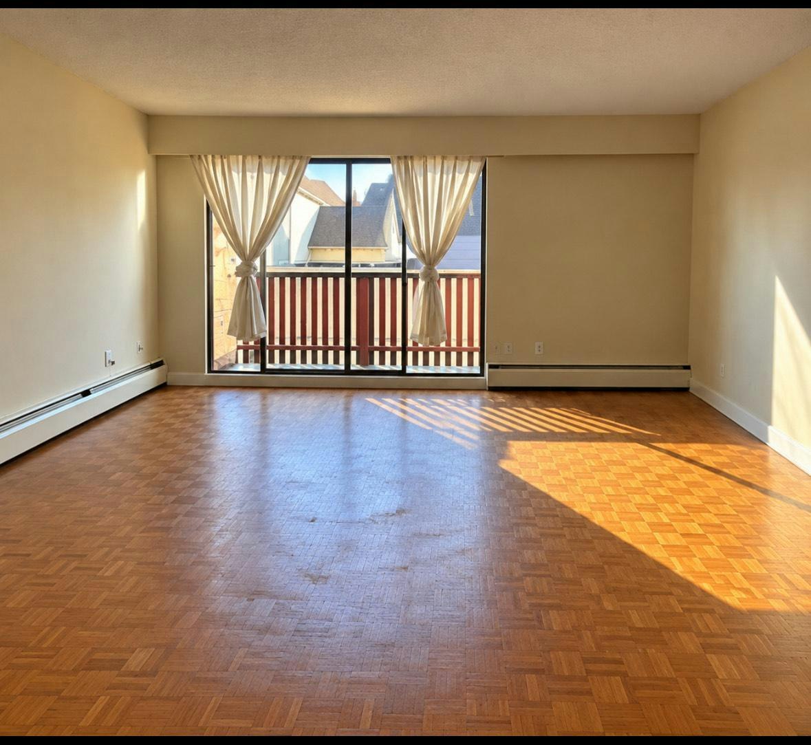 311-404 East 8th Avenue, Vancouver, BC, V5T 1S5