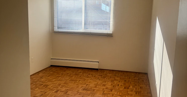 311-404 East 8th Avenue, Vancouver, BC, V5T 1S5 - 3