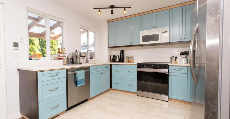 21573 Cherrington Avenue, Maple Ridge, BC, V2X 8R2 - 10