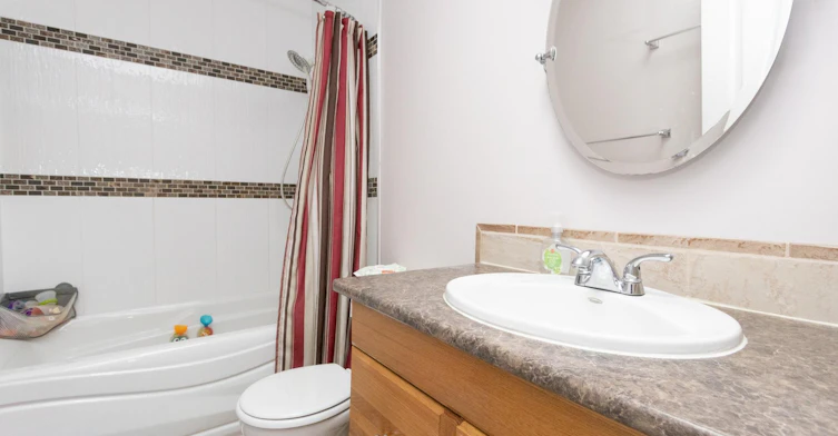 21573 Cherrington Avenue, Maple Ridge, BC, V2X 8R2 - 13