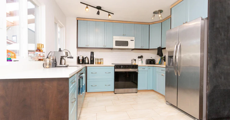 21573 Cherrington Avenue, Maple Ridge, BC, V2X 8R2 - 9