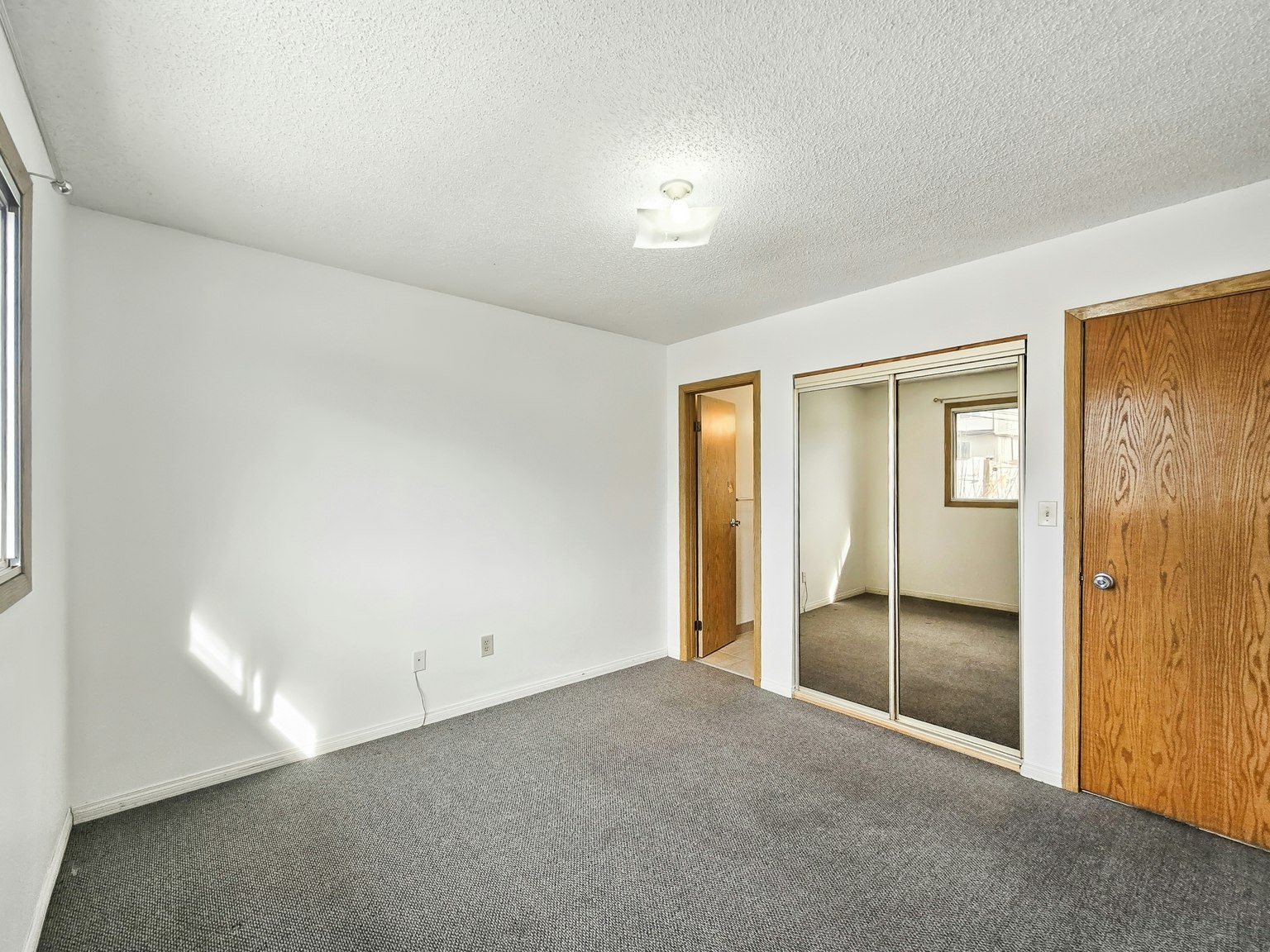 A-1513 36 Street Southeast, Calgary, AB, T2A 1C5 - 13