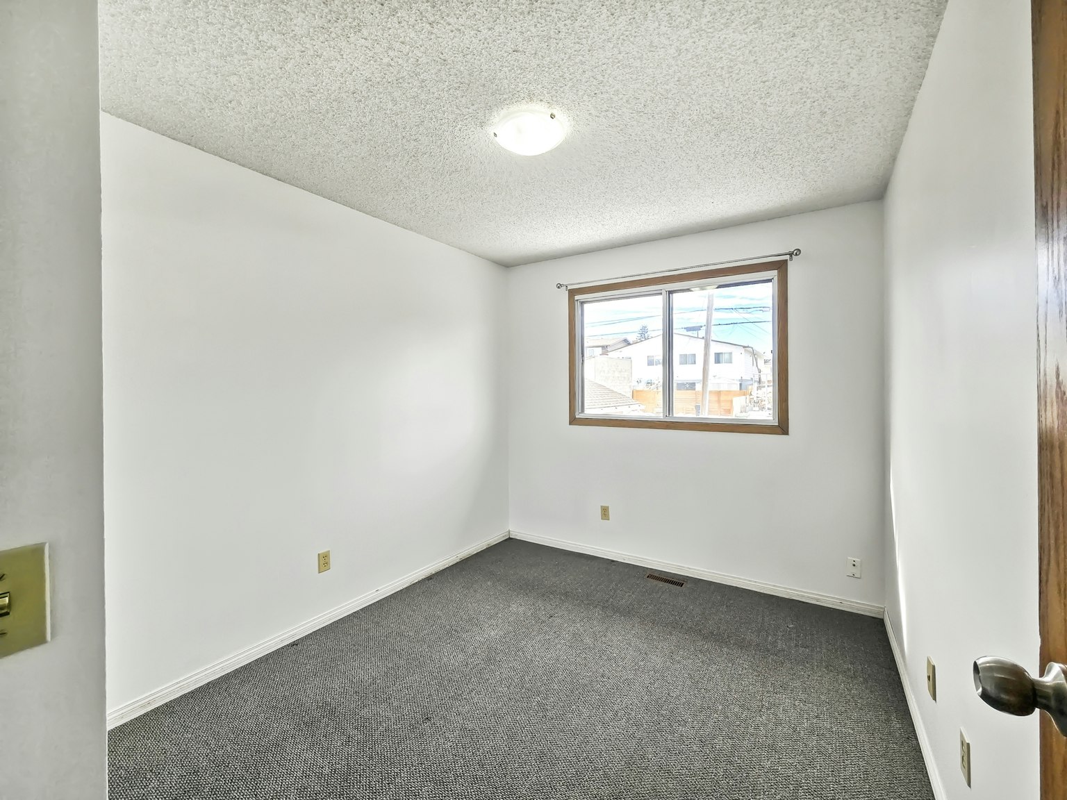 A-1513 36 Street Southeast, Calgary, AB, T2A 1C5 - 10