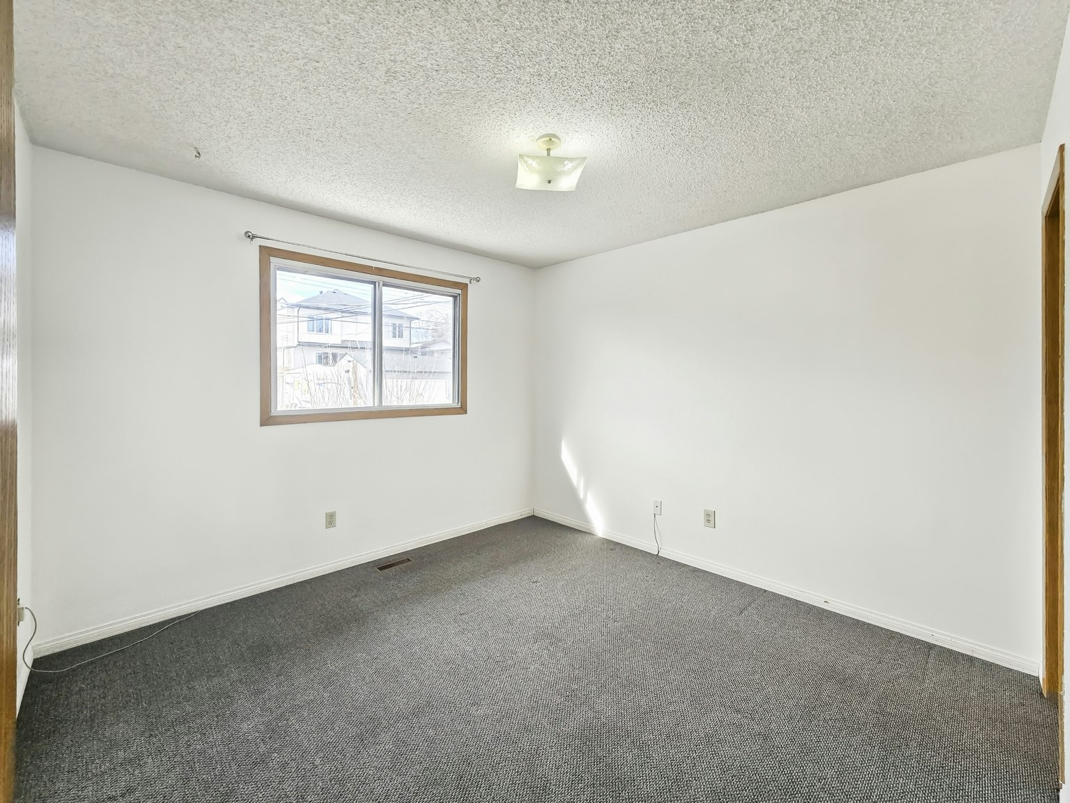 A-1513 36 Street Southeast, Calgary, AB, T2A 1C5 - 12