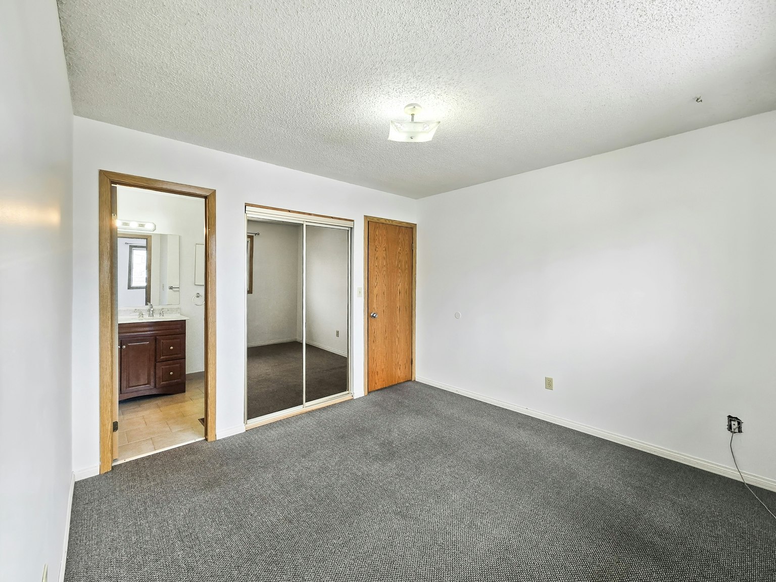 A-1513 36 Street Southeast, Calgary, AB, T2A 1C5 - 14