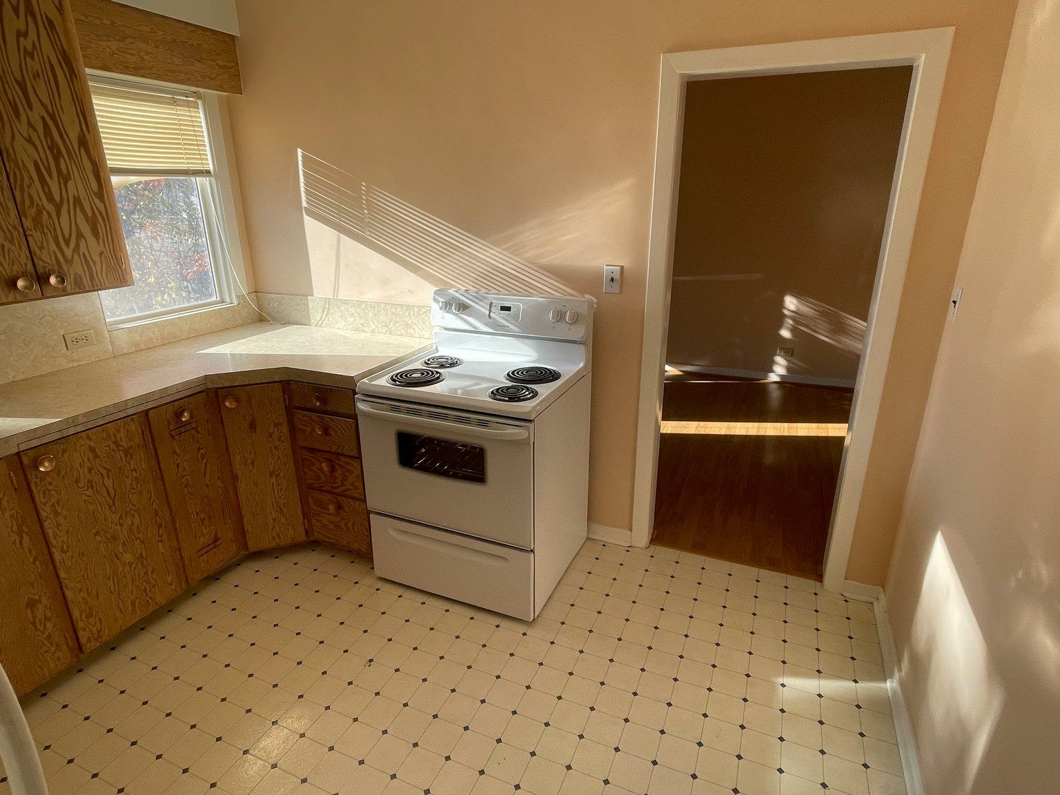 1302 Elliott Street, Saskatoon, SK, S7N 0V8 - 6