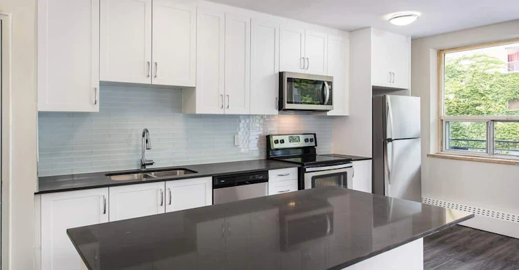 0308-1301 Dundas Street West, Mississauga, ON, L5C 1C9 - 4