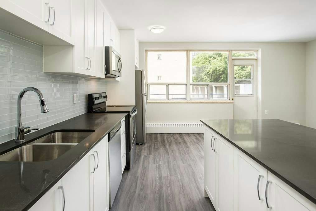 0207-1301 Dundas Street West, Mississauga, ON, L5C 1C9 - 18