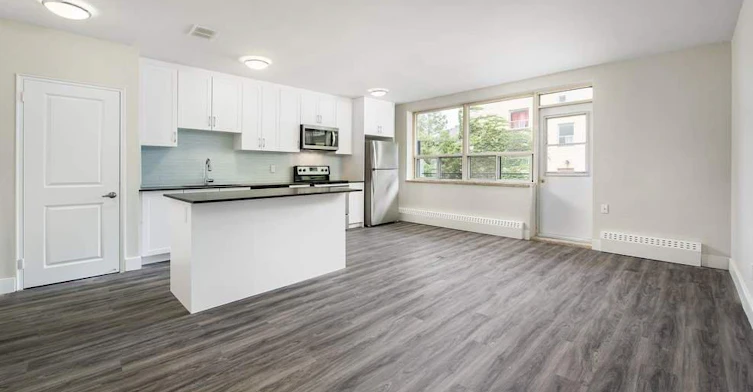 0207-1301 Dundas Street West, Mississauga, ON, L5C 1C9 - 8