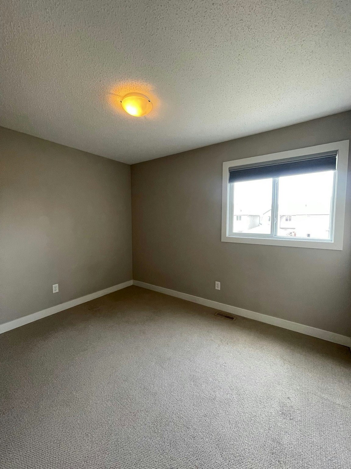 16724 15 Avenue Southwest, Edmonton, AB, T6W 3C4 - 12