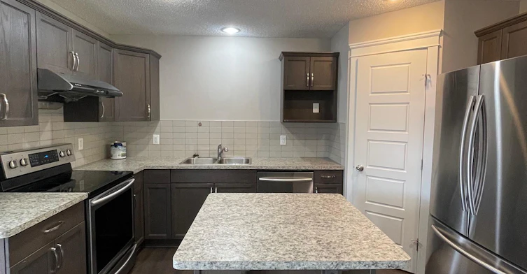 16724 15 Avenue Southwest, Edmonton, AB, T6W 3C4 - 13
