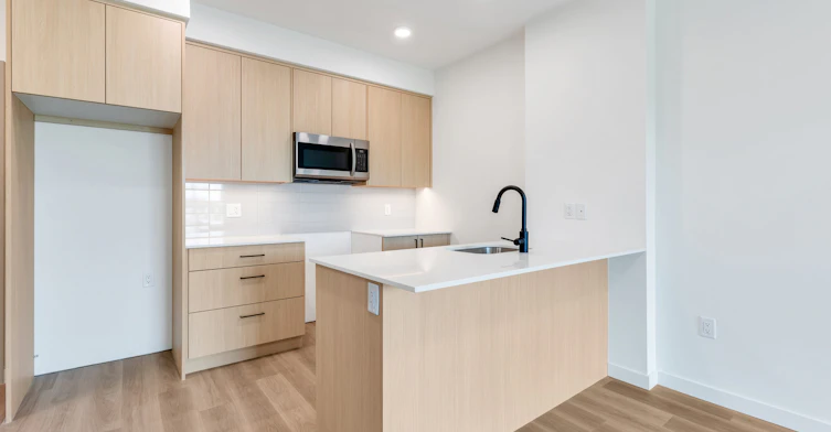 829 Old Esquimalt Road, Esquimalt, BC, V9A 4W9 - 5
