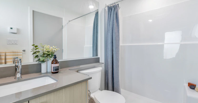 829 Old Esquimalt Road, Esquimalt, BC, V9A 4W9 - 13