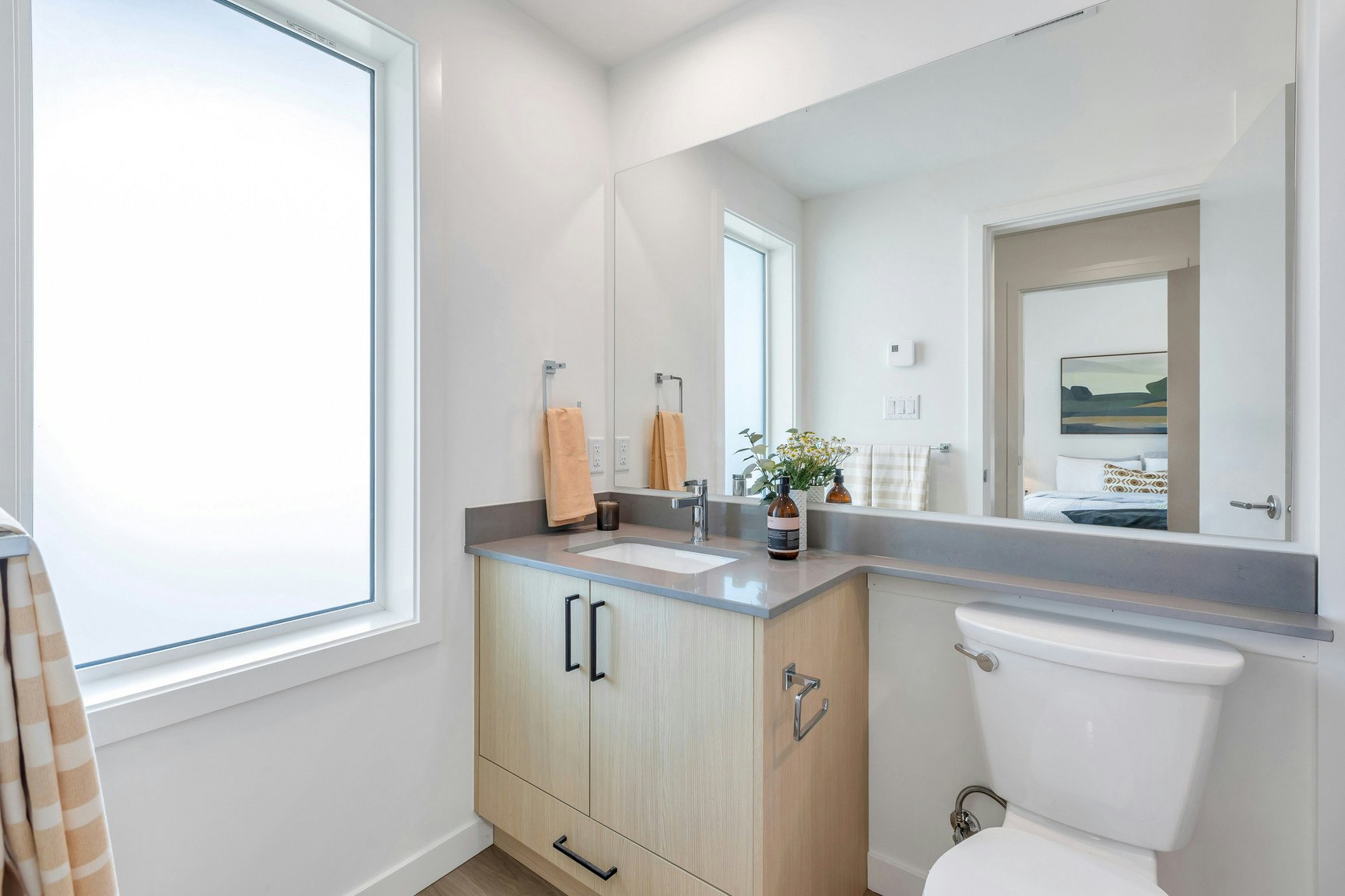 829 Old Esquimalt Road, Esquimalt, BC, V9A 4W9 - 12