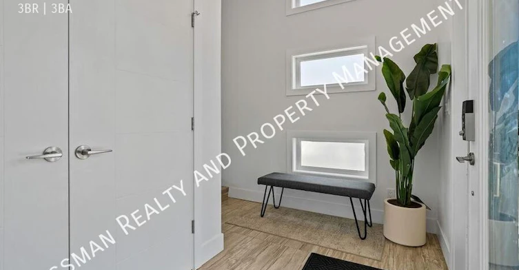 A-4238 Green Olive Way, Regina, SK, S4V 2Z6 - 4