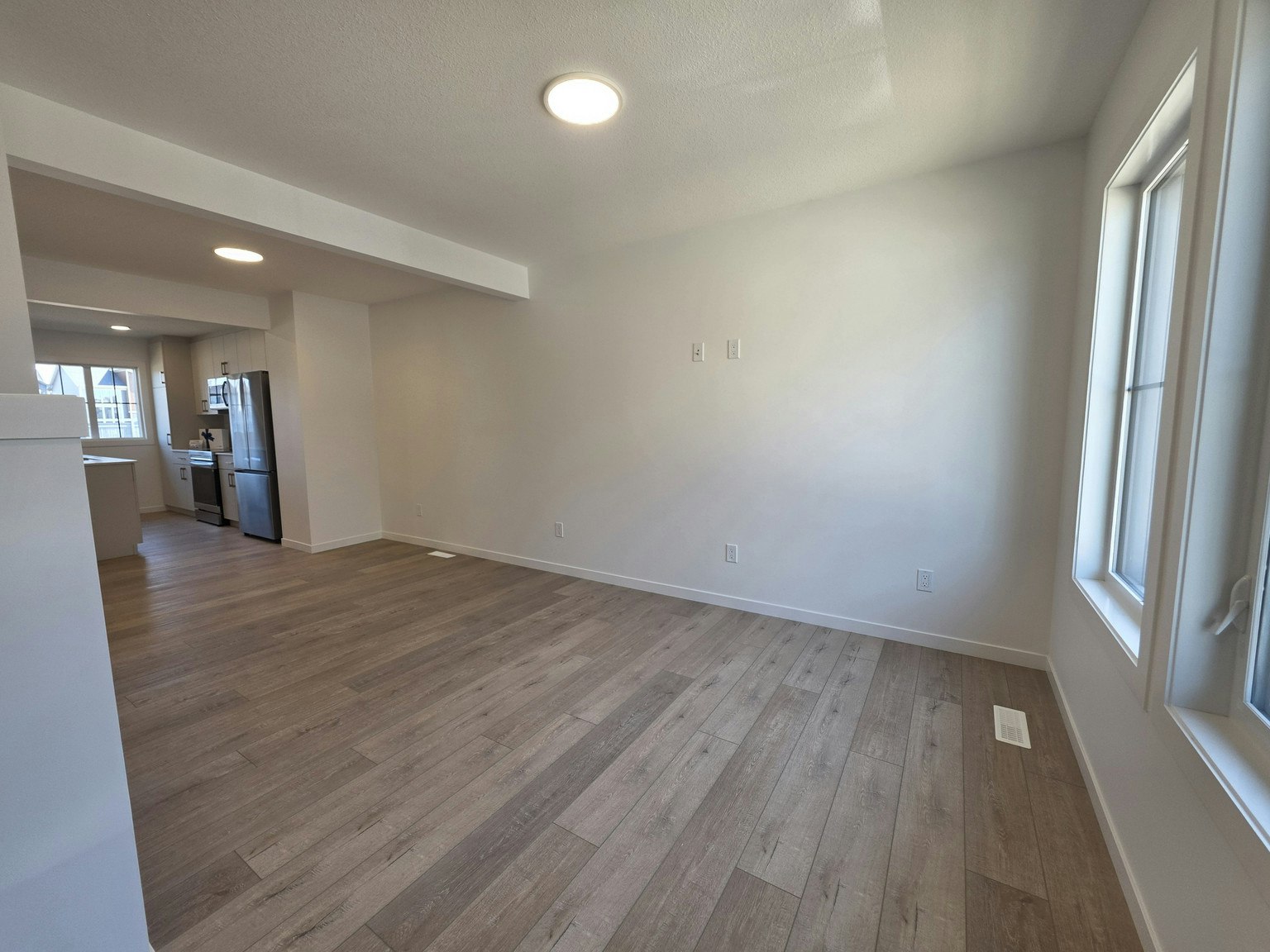 3705 141 Street Southwest, Edmonton, AB, T6W 5Y1 - 3