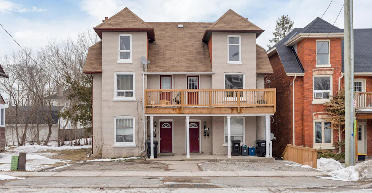 73 High Street, Barrie, ON, L4N 1W5
