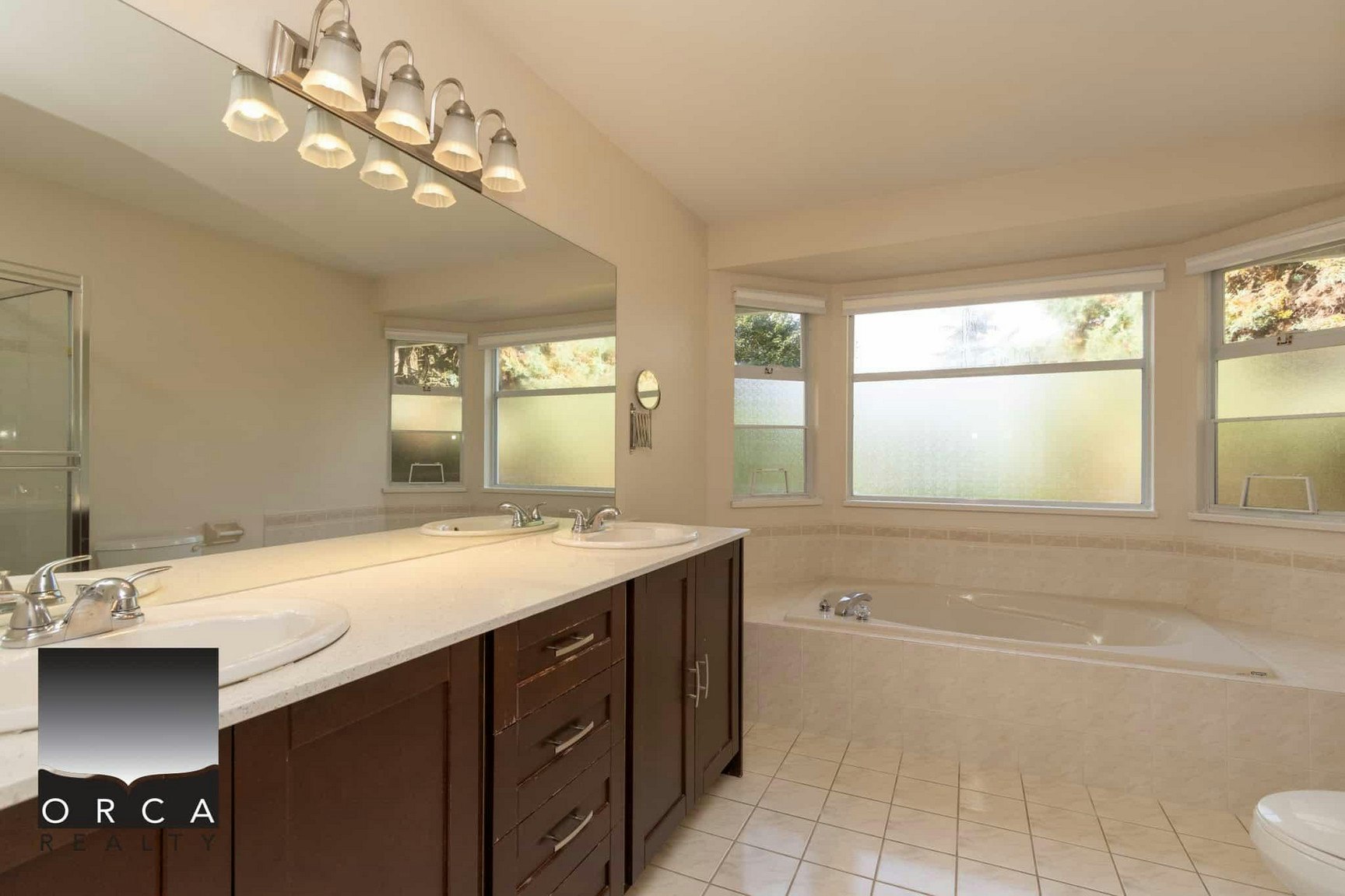 3015 Griffin Place, North Vancouver, BC, V7R 4W9 - 14