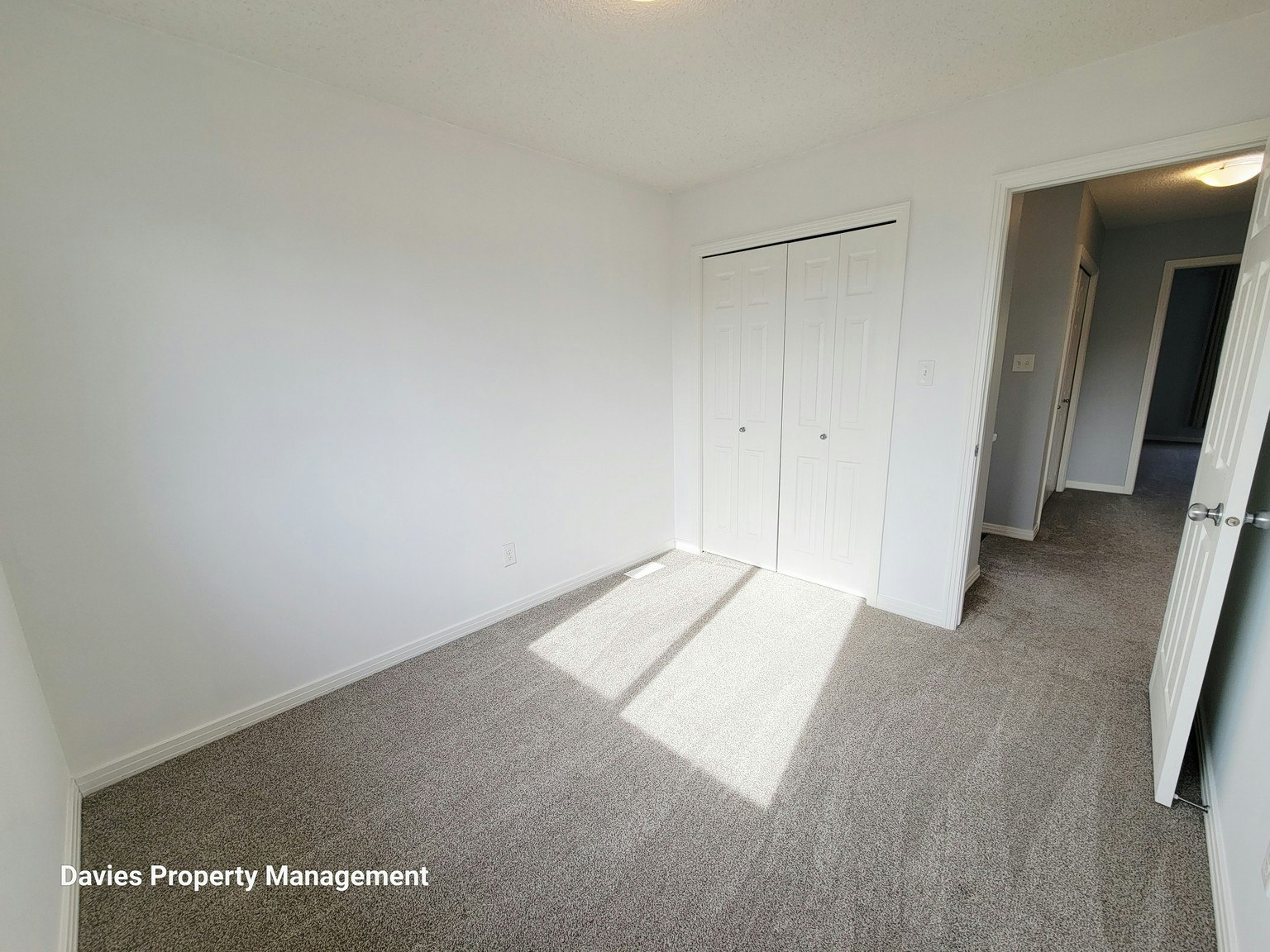 1044 177 Street Southwest, Edmonton, AB, T6W 1Z9 - 11