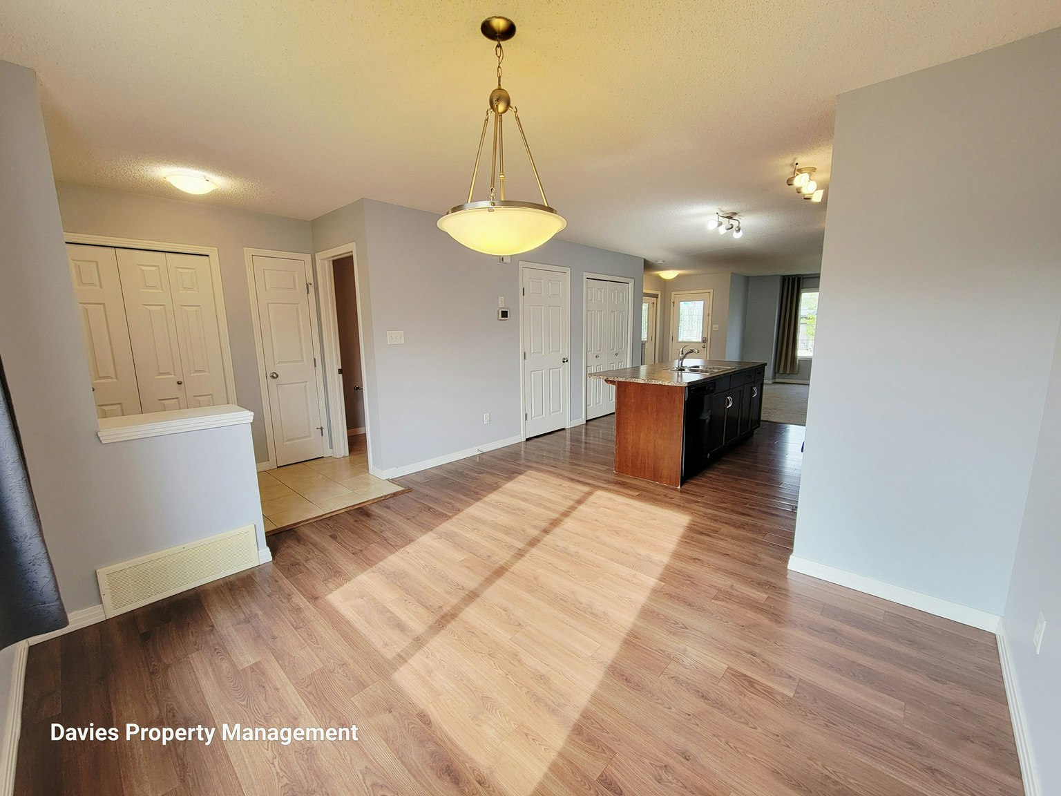 1044 177 Street Southwest, Edmonton, AB, T6W 1Z9 - 5