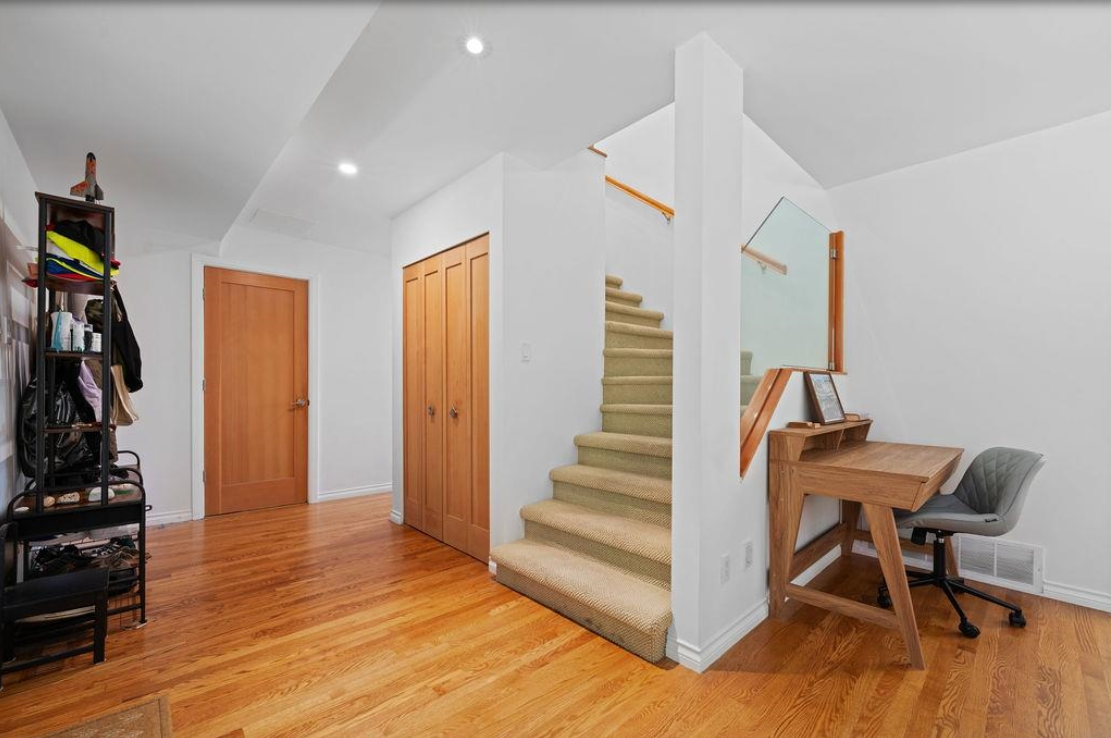 707 East Braemar Road, North Vancouver, BC, V7N 4G1 - 15