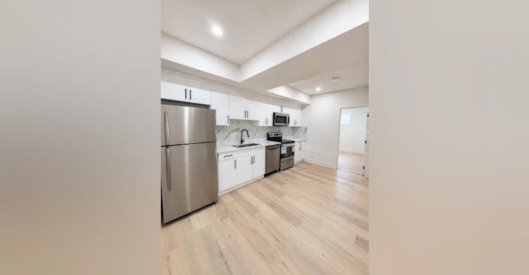 12955 121 Street Northwest, Edmonton, AB, T5L 0B3 - 7