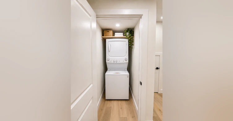 12955 121 Street Northwest, Edmonton, AB, T5L 0B3 - 11