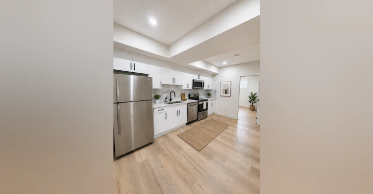 12955 121 Street Northwest, Edmonton, AB, T5L 0B3 - 8