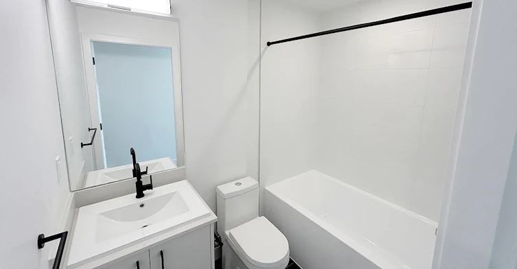 302-3068 Kingsway, Vancouver, BC, V5R 0L6 - 3