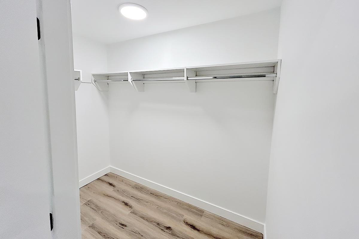 302-3068 Kingsway, Vancouver, BC, V5R 0L6 - 4