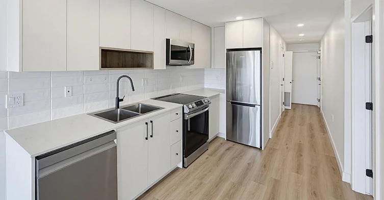 301-3068 Kingsway, Vancouver, BC, V5R 0L6 - 4