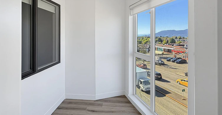301-3068 Kingsway, Vancouver, BC, V5R 0L6 - 2