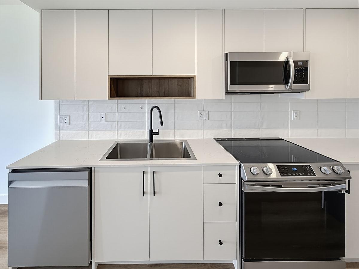 301-3068 Kingsway, Vancouver, BC, V5R 0L6 - 5