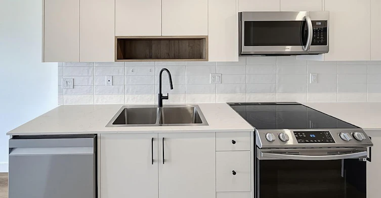 301-3068 Kingsway, Vancouver, BC, V5R 0L6 - 5