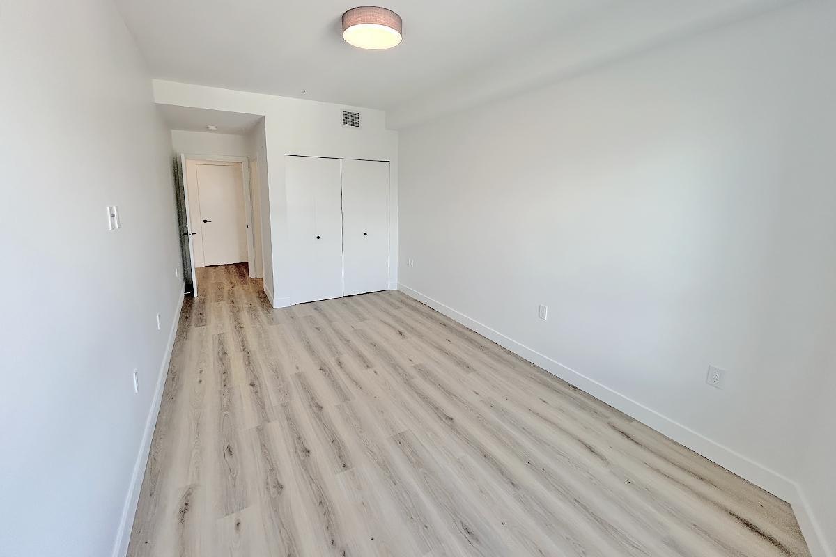 206-3068 Kingsway, Vancouver, BC, V5R 0L6 - 5
