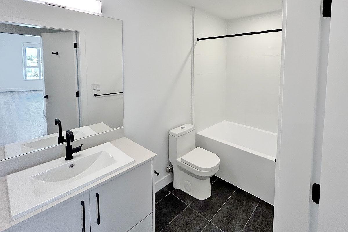 206-3068 Kingsway, Vancouver, BC, V5R 0L6 - 9