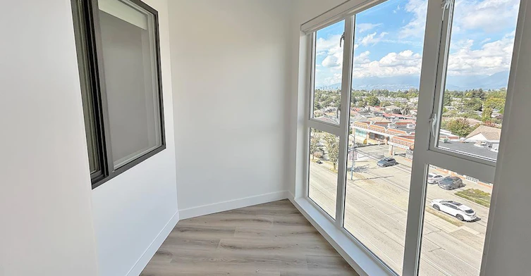 206-3068 Kingsway, Vancouver, BC, V5R 0L6 - 2