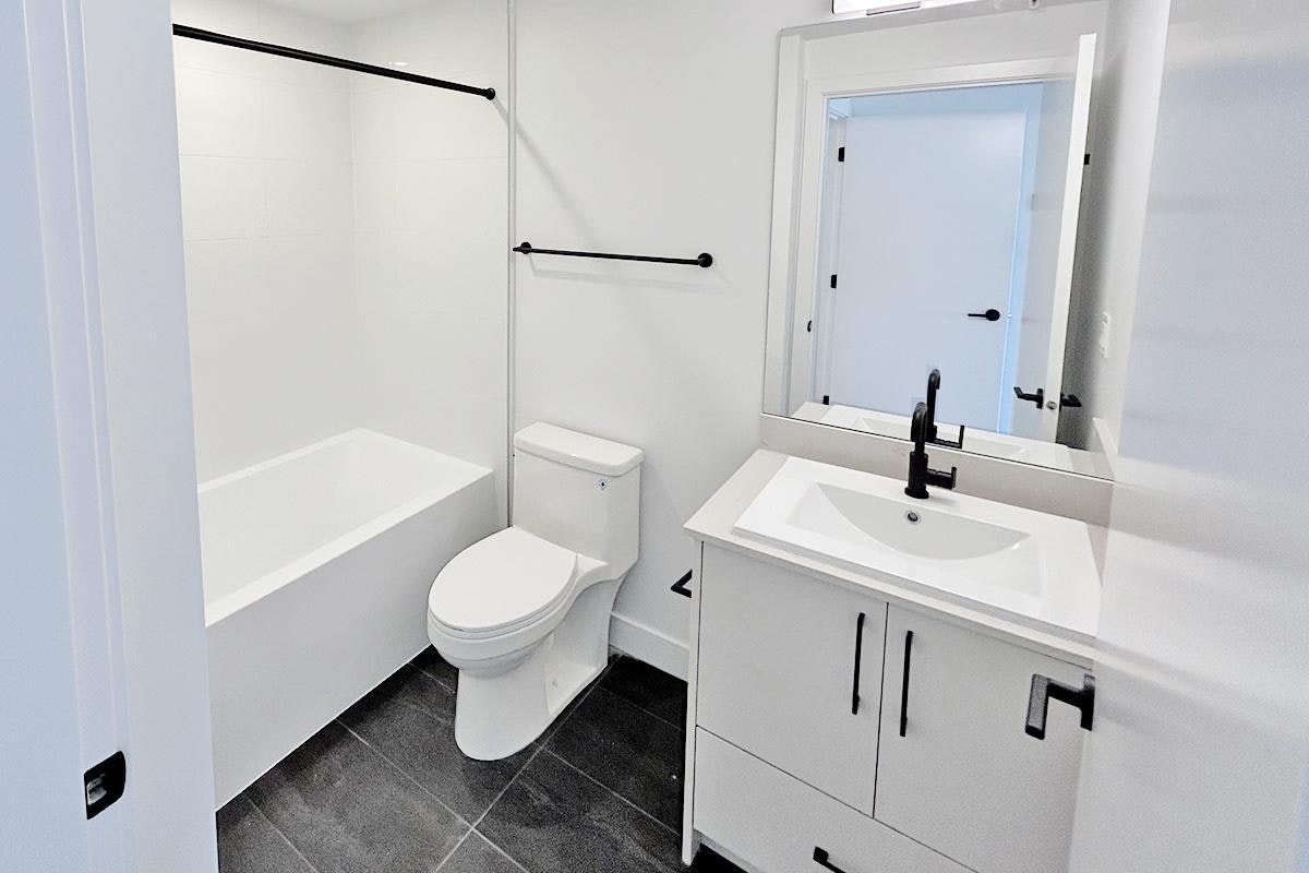 306-3068 Kingsway, Vancouver, BC, V5R 0L6 - 8