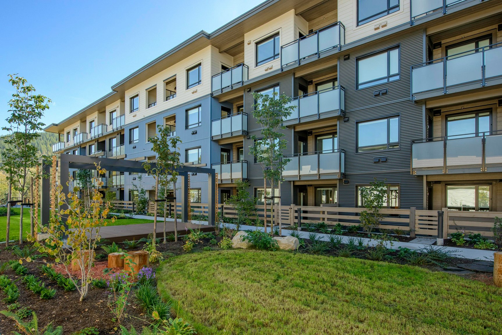 1931 Evergreen Lane, Squamish, BC, V8B 1H3 - 2