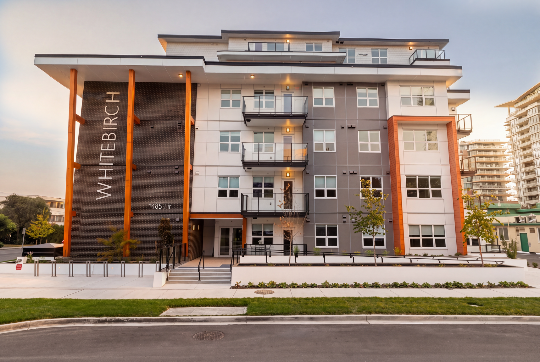 501-1485 Fir Street, Surrey, BC, V4B 4B5