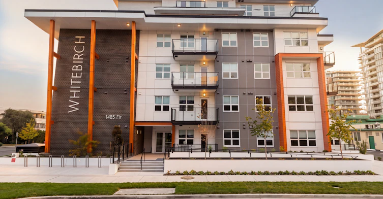 501-1485 Fir Street, Surrey, BC, V4B 4B5