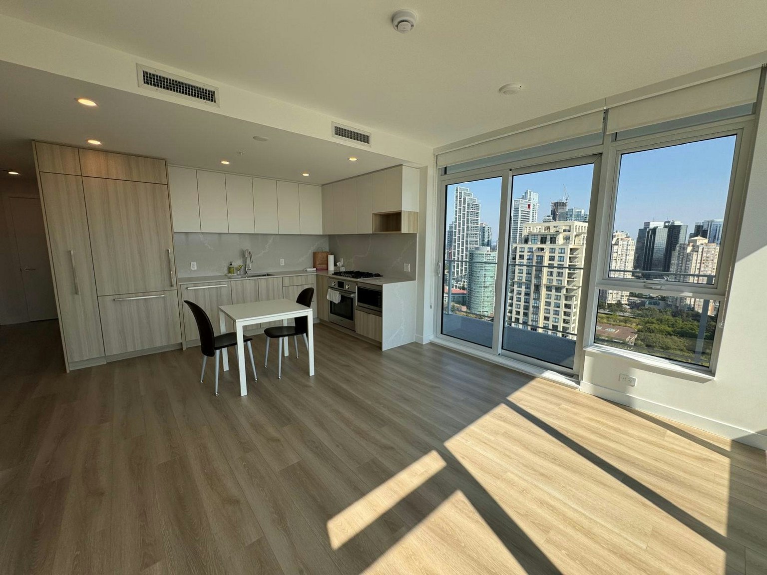 6087 Wilson Avenue, Burnaby, BC, V5H 0M1