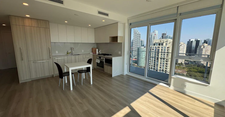 6087 Wilson Avenue, Burnaby, BC, V5H 0M1