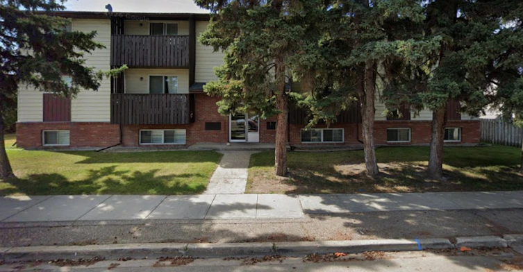 5904 51 Avenue, Red Deer, AB, T4N 4H9