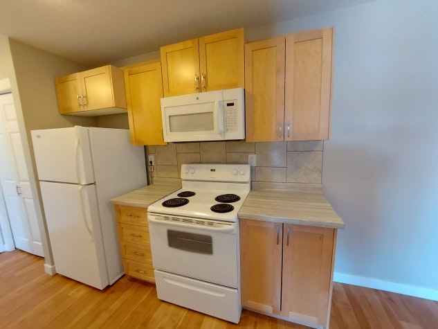 5904 51 Avenue, Red Deer, AB, T4N 4H9 - 4